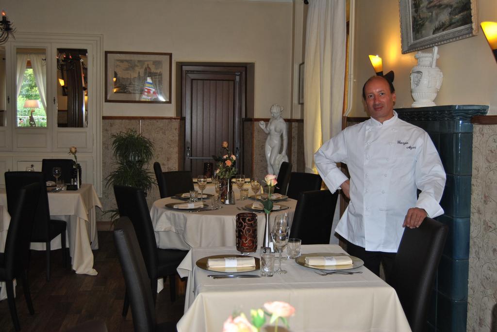 Logis Hotel Restaurant La Tete Des Faux Le Bonhomme Eksteriør billede